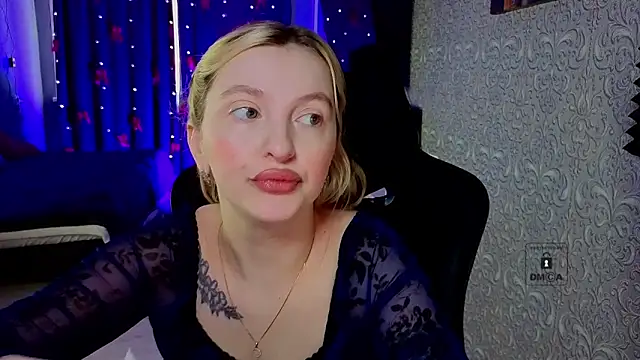 Snapshot of Eva_Vibe_ chatting on March 4, 2026, 5:37 am Eva Vibe online show from March 4, 2026, 5:37 am