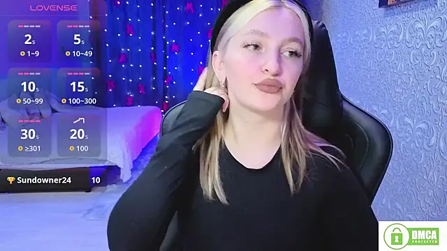 Snapshot of Eva_Vibe_ chatting on January 18, 2026, 6:22 pm Eva Vibe online show from January 18, 2026, 6:22 pm