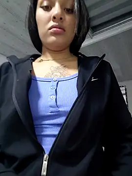 Snapshot of ashley-17 chatting on February 27, 2026, 2:12 am ashley-17 online show from February 27, 2026, 2:12 am