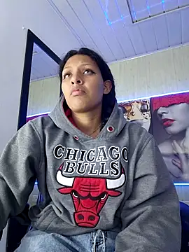 Snapshot of ashley-17 chatting on February 13, 2026, 3:28 am ashley-17 online show from February 13, 2026, 3:28 am