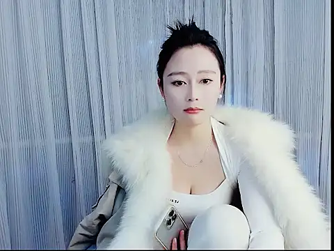 Snapshot of HCOCO chatting on January 7, 2026, 11:48 am HCOCO online show from January 7, 2026, 11:48 am