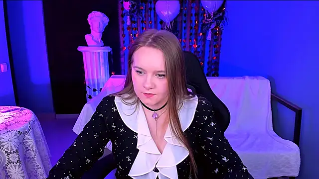 auroranelson online show from February 17, 2026, 4:37 pm