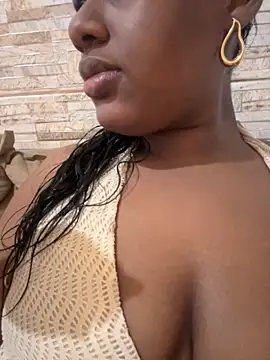 Snapshot of amorasecy chatting on April 18, 2026, 1:46 pm amorasecy online show from April 18, 2026, 1:46 pm
