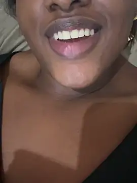 amorasecy online show from February 10, 2026, 12:48 pm