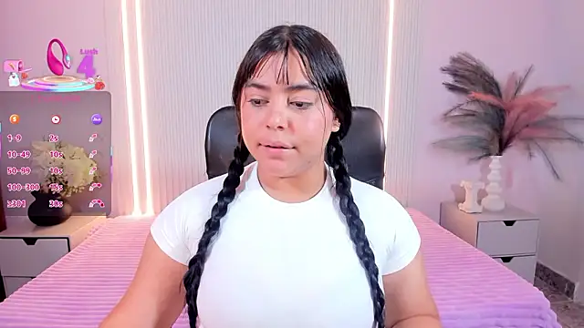 CelesteMoon5 online show from February 11, 2026, 12:43 am