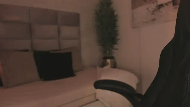 Lilith Sage  online show from February 19, 2026, 7:44 pm