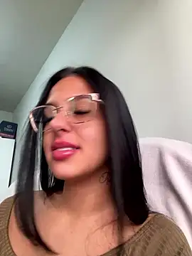 Snapshot of jujuarantes__2026 chatting on January 16, 2026, 11:58 am jujuarantes 2026 online show from January 16, 2026, 11:58 am