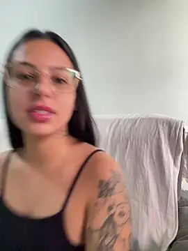 Snapshot of jujuarantes__2026 chatting on February 24, 2026, 12:28 pm jujuarantes 2026 online show from February 24, 2026, 12:28 pm