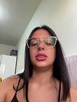 Snapshot of jujuarantes__2026 chatting on February 25, 2026, 12:38 pm jujuarantes 2026 online show from February 25, 2026, 12:38 pm