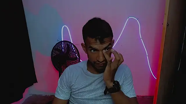 Yeison 777  online show from December 21, 2025, 3:41 am