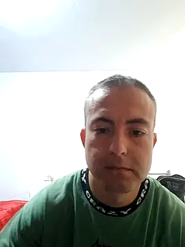 Snapshot of Kaiserion2 chatting on December 21, 2025, 2:52 pm Kaiserion2 online show from December 21, 2025, 2:52 pm