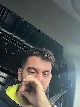 akindrv1 online show from December 23, 2025, 6:56 am