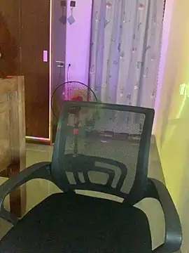 Sofiababy22 online show from April 12, 2026, 2:20 pm