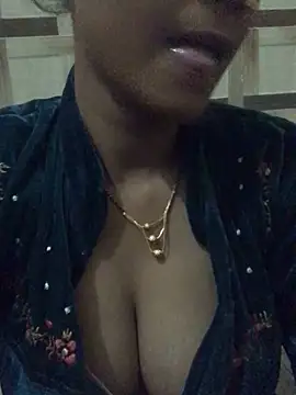 Coll-Girl online show from December 23, 2025, 8:57 am