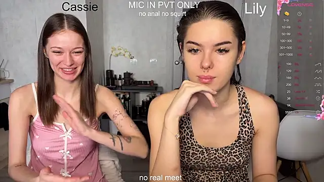 Snapshot of girls_secrets chatting on February 27, 2026, 10:04 am girls secrets online show from February 27, 2026, 10:04 am