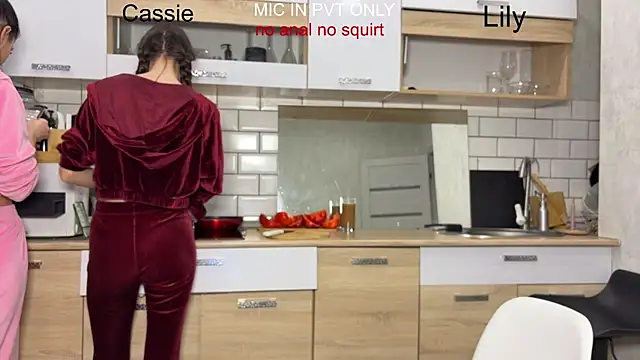 Snapshot of girls_secrets chatting on January 13, 2026, 6:45 pm girls secrets online show from January 13, 2026, 6:45 pm