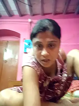 Snapshot of Hooghlypinkivabi chatting on May 9, 2026, 2:31 pm Hooghlypinkivabi online show from May 9, 2026, 2:31 pm