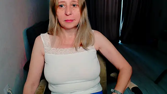 MiLenaMilf online show from June 5, 2026, 9:15 am
