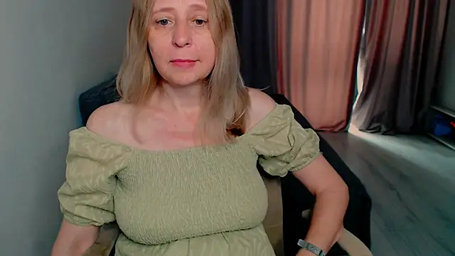 MiLenaMilf online show from June 9, 2026, 6:25 am