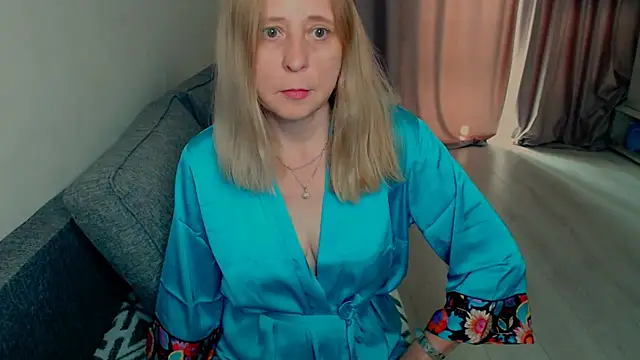 MiLenaMilf online show from June 17, 2026, 6:13 am