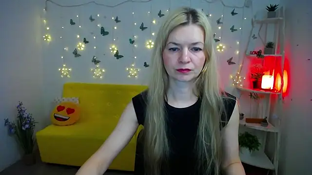 Snapshot of MelissaTyler chatting on April 17, 2026, 5:21 am MelissaTyler online show from April 17, 2026, 5:21 am