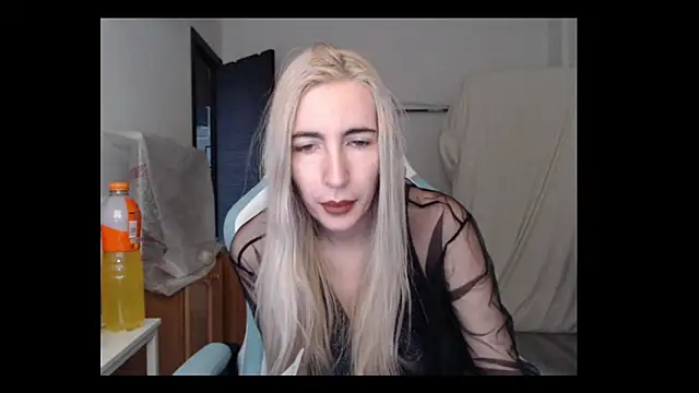 Snapshot of BarbieBlondieGirl chatting on March 6, 2026, 4:57 pm BarbieBlondieGirl online show from March 6, 2026, 4:57 pm