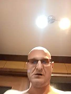 Marichka-YurCash online show from January 7, 2026, 11:43 pm