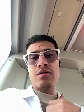 Latin Paisa Boy online show from February 21, 2026, 1:13 pm