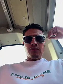 Latin Paisa Boy online show from February 28, 2026, 1:00 pm