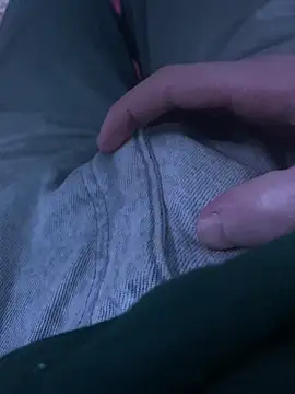 Snapshot of LittleGuy_2007 chatting on December 22, 2025, 12:55 am LittleGuy 2007 online show from December 22, 2025, 12:55 am