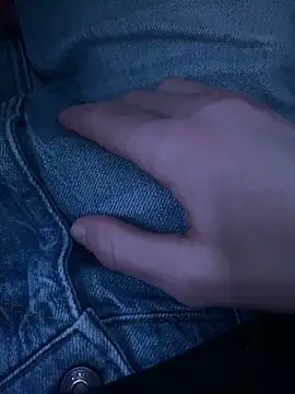 Snapshot of LittleGuy_2007 chatting on February 6, 2026, 10:39 pm LittleGuy 2007 online show from February 6, 2026, 10:39 pm