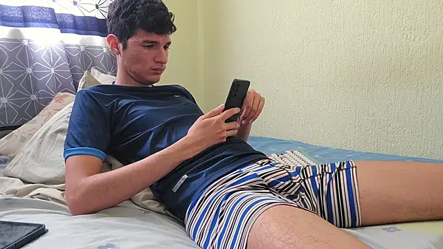 LeonS 20cm online show from February 11, 2026, 4:29 pm