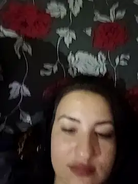 Snapshot of queen_sarah14 chatting on December 22, 2025, 11:05 pm queen sarah14 online show from December 22, 2025, 11:05 pm