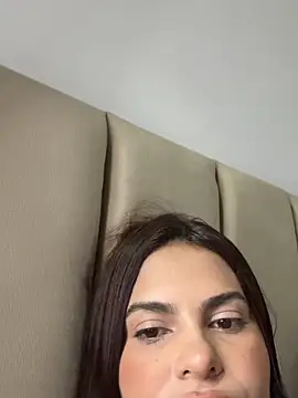 Snapshot of Irina_Velvett chatting on April 17, 2026, 2:47 am Irina Velvett online show from April 17, 2026, 2:47 am