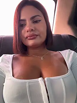 Snapshot of Irina_Velvett chatting on March 3, 2026, 9:44 pm Irina Velvett online show from March 3, 2026, 9:44 pm