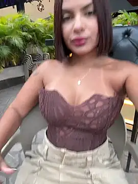 Snapshot of Irina_Velvett chatting on April 10, 2026, 10:28 pm Irina Velvett online show from April 10, 2026, 10:28 pm