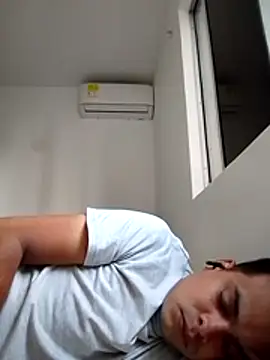 Snapshot of soytorres92 chatting on July 28, 2026, 11:15 pm soytorres92 online show from July 28, 2026, 11:15 pm