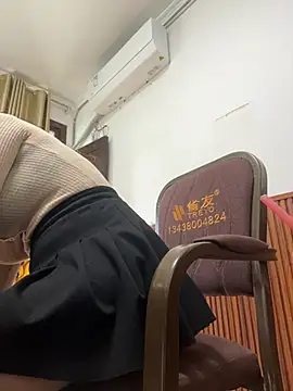 Snapshot of Molly-xiao chatting on February 26, 2026, 7:52 am Molly-xiao online show from February 26, 2026, 7:52 am