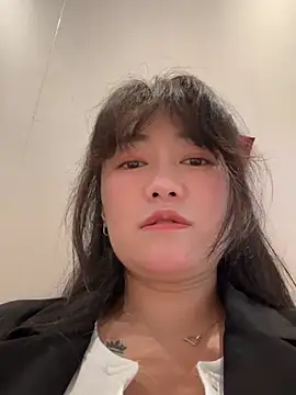 Snapshot of Molly-xiao chatting on April 2, 2026, 7:26 am Molly-xiao online show from April 2, 2026, 7:26 am