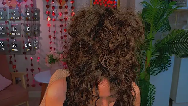 curly jade online show from February 18, 2026, 7:28 am