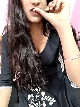 Snapshot of Yours-Zeenat chatting on April 6, 2026, 10:49 am Yours-Zeenat online show from April 6, 2026, 10:49 am