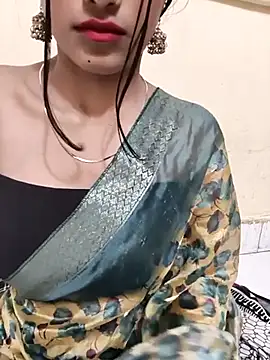 Snapshot of Yours-Zeenat chatting on May 15, 2026, 8:23 am Yours-Zeenat online show from May 15, 2026, 8:23 am