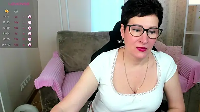 Snapshot of JennyMons chatting on May 17, 2026, 8:36 am JennyMons online show from May 17, 2026, 8:36 am