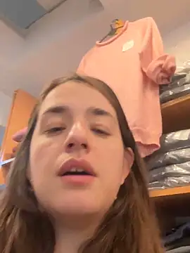 Snapshot of lele202526 chatting on April 16, 2026, 5:25 pm lele202526 online show from April 16, 2026, 5:25 pm