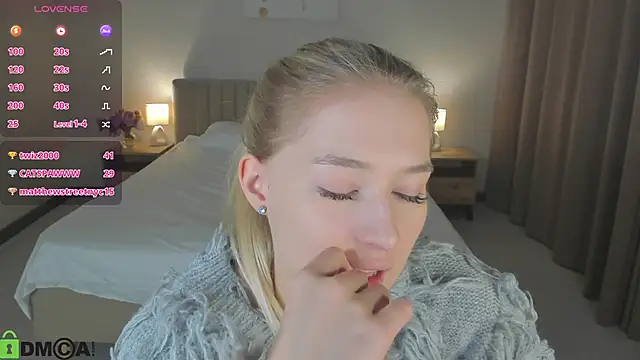 Snapshot of ChloeAlba chatting on January 14, 2026, 3:43 am ChloeAlba online show from January 14, 2026, 3:43 am