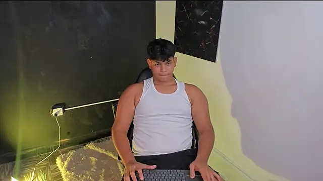 Nicole and thiago1 online show from February 18, 2026, 9:00 pm