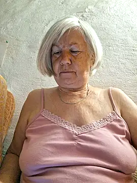 Snapshot of KlaudiaDarling chatting on July 15, 2026, 1:01 am KlaudiaDarling online show from July 15, 2026, 1:01 am