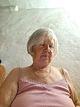Snapshot of KlaudiaDarling chatting on June 28, 2026, 7:09 pm KlaudiaDarling online show from June 28, 2026, 7:09 pm