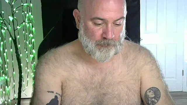 XJJ77x online show from March 28, 2026, 2:12 am