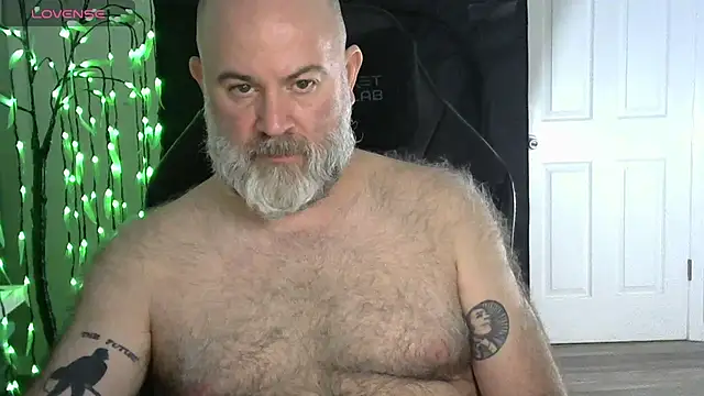 XJJ77x online show from February 28, 2026, 3:06 am